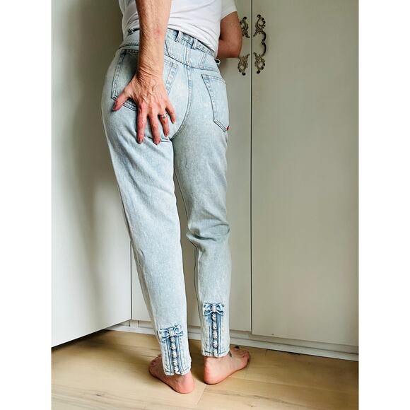 Vintage 80s Denim Jeans Bonjour Light Acid Wash Tapered leg High Waist Sz 26w - Picture 1 of 14